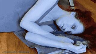 Nude Zombie Luna Lain MP4
