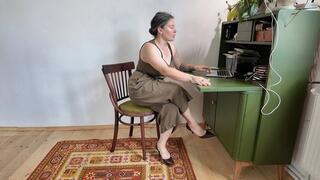 teacher toe tapping in high heels before her lesson, you are spying at her