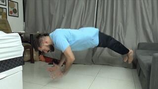 QUEEN RELEASING ALL WTWO BEAUTIFUL PRINCESSES DOMINATING THE SLAVE BEING MARKED WITH A LOT OF FACE AND FART BY ISABELITA , NICOLLY ROMANOFE AND DANIEL SANTIAGO CAM FULL HD