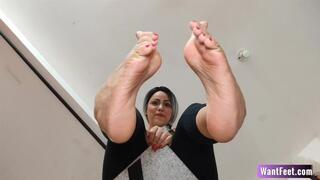 Under Steph Perfect Feet - Soles - HD MP4