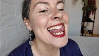 her teeth is so sharp and she will bitting this poor gummy bears