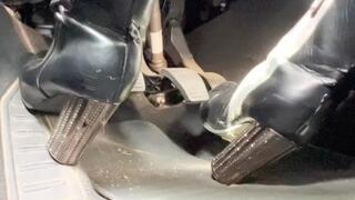 PEDALPUMPING IN DIRTY BLACK BOOTS WITH HIGH HEELS, PEDAL BRAKE