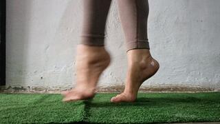 How does he have the ability to carry all his weight on his toes? (2)