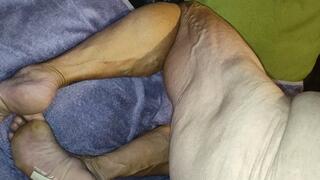 Wrinkles soles with calves