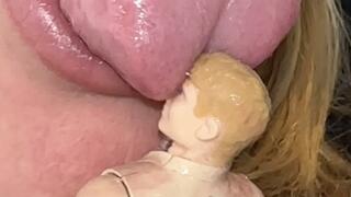 car salesman snack GIANTESS VORE