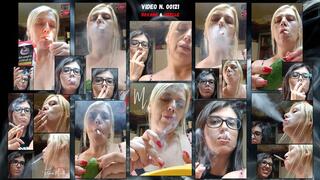 00121 # Roxana & Giselle in the smoky kitchen