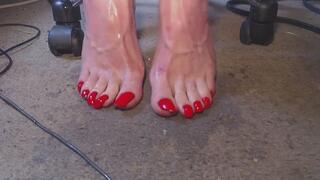 Wet Stinky Piss Feet