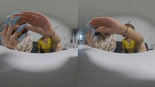 new 3D YUANYUAN HEIYU shows off her sexy fingers