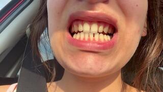I play with my teeth and tongue and make cube lips in the car in 4k