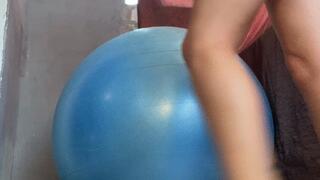 val looner jump on ball on balcony