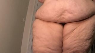 SSBBW Workout Outfit Comparison, 100 Pound Difference