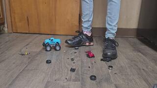 Nike shox car trample