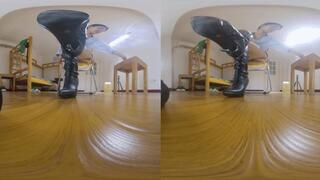 3DVR180 YAOYAO XUEZI tramples on soot and dwarves