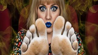 SMELLY SWEATY WHITE TOESOCKS