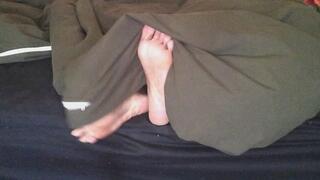 Jerk off to my ass peeking from under the blankets!