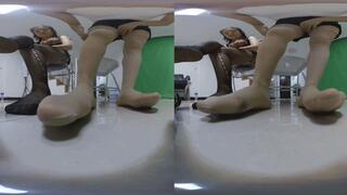 3DVR180 ERER MIXUE stockings dominate POV