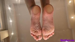 Nataly Soles on Glass - Barefoot - 4K MP4