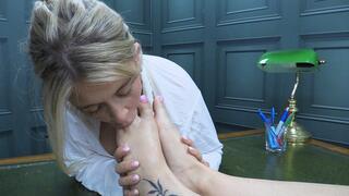 Bitch Librarian Darcy May introduces Karlie Simon to the fines system at the foot fetish library WMV