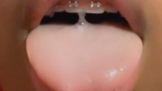 Thicc Princess Traps Goon Brains