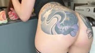 Carolina Iena - prima lecca e pulisci poi puoi venire