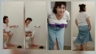 1 Min Cats Meow Day PEEING and Chat w Tit Snack