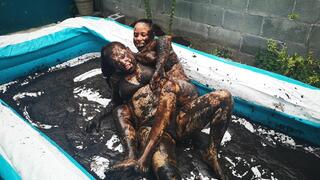 JADE vs FÉNIX – Wild Bikini Mud Wrestling Showdown!