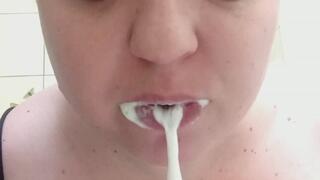 Brushing teeth with black powder