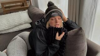 Riley Ripping In Cozy Thick Pants!