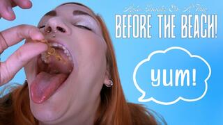 Ayla Aysel Snacks On A Tiny Before The Beach! - 4K