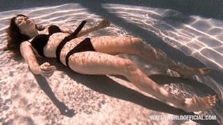 Lana Max Breath Holds