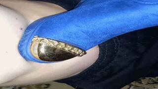 Trampling the boy's belly WMV