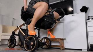 Mila - Bad stepmom and Junama pram - Jumping (V02)