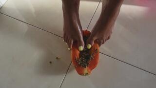 Papaya Pulp Between My Toes – Sensual Foot Tease