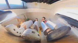 VR360 XINXIN YUANYUAN Hole Shoes trample and crush dwarfs