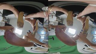 3DVR180 Tony YUANYUAN XINXIN MARTINA shoes smelly feet POV trampling