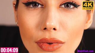 Red Lips Slave - 4K MP4