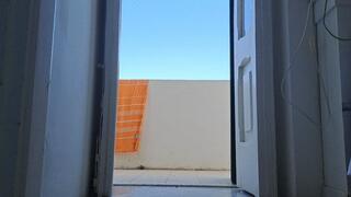 EXPOSED ASS ON THE BALCONY