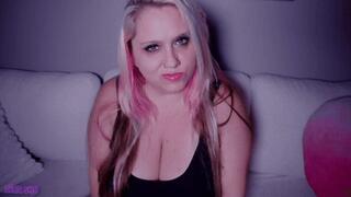 Cheating Wife plays on your filthy Thoughts