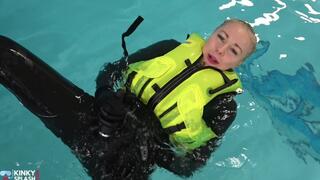Neoprene Lust: Inflatable Snorkel Vest Pleasure in the Pool - MOV