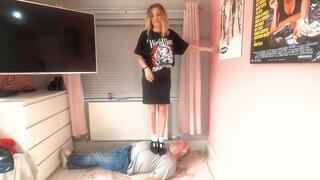 Jennifer T-Bar Shoes Trampling 2