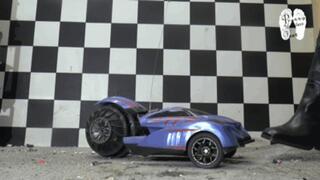 Two RC-Cars for Christin floor view