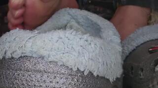 Shoe play in my fuzzy crocs no socks