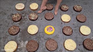 20 Cakes Get Stomped, Crushed and Walked all Over in my Louboutin Pigalle Heels