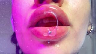 Big Mouth Drool & Spit Sucking Show