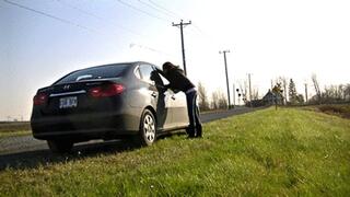 Karina worships in car (mp4)