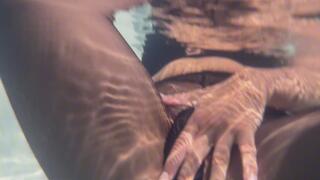 Under water pleasure