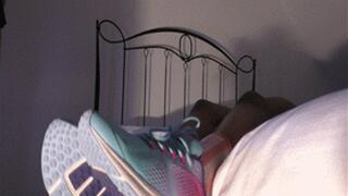 Tear these sneakers off - wmv