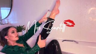 Scarlett's black leather pants & emerald green blouse bathtime (WAM)