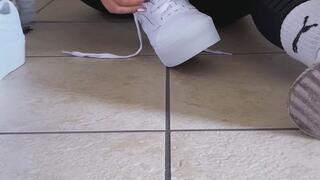 Omg watch me unbox a gift that is from my feet lover who happened to love vans