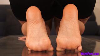 Behind Soles Tempting View - Barefoot - HD MP4